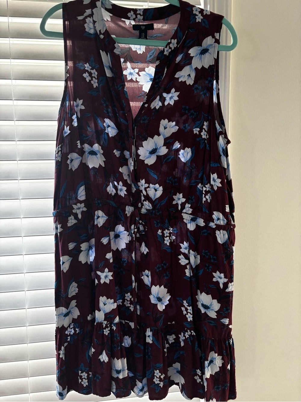 Gap Women's Sleeveless Floral Dress - Burgundy/White